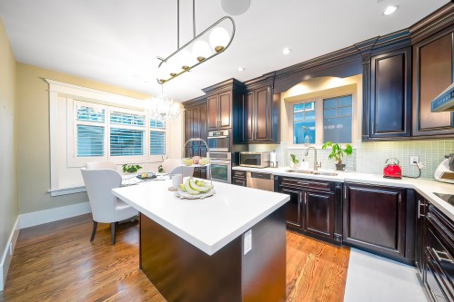 3838 15Th Avenue W, Vancouver, BC 