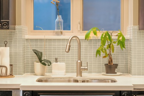 3838 15Th Avenue W, Vancouver, BC 