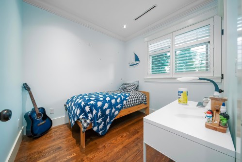 3838 15Th Avenue W, Vancouver, BC 