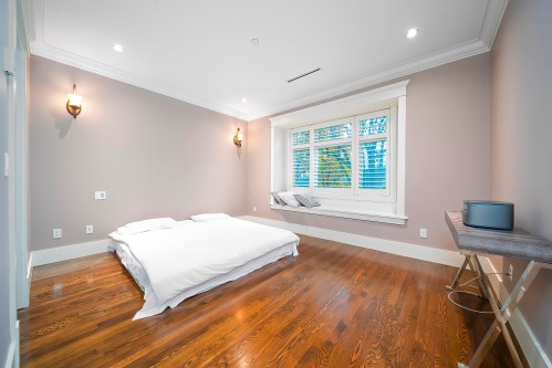 3838 15Th Avenue W, Vancouver, BC 