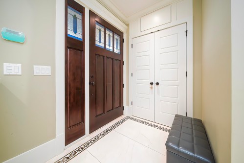 3838 15Th Avenue W, Vancouver, BC 