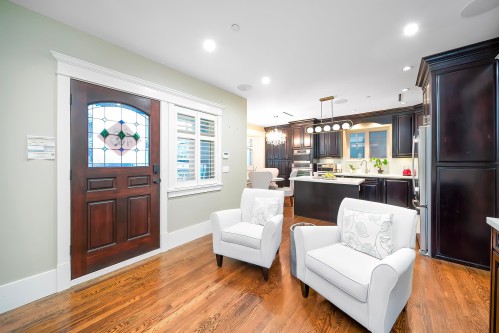 3838 15Th Avenue W, Vancouver, BC 