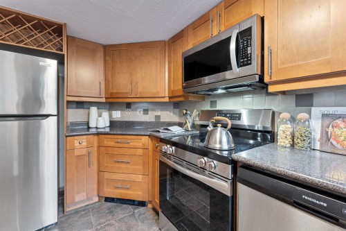 2994 Mt Seymour Parkway, North Vancouver, BC 