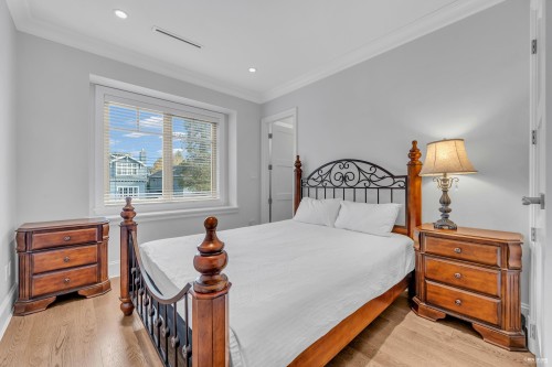 7458 Maple Street, Vancouver, BC 