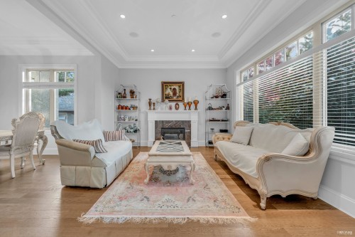 7458 Maple Street, Vancouver, BC 