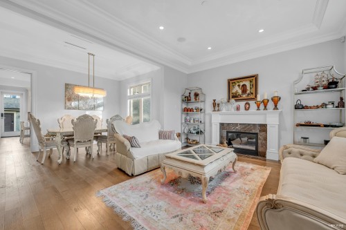 7458 Maple Street, Vancouver, BC 