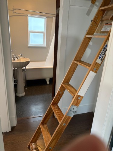 4605 Fraser Street, Vancouver, BC 