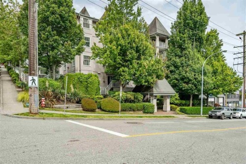 102-135 Eleventh Street  New Westminster, BC V3M 4C7