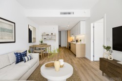 209-375 Clayton Street  Coquitlam, BC V3K 3X6