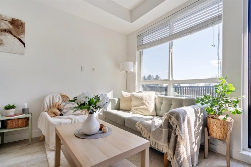 404-2160 Grant Avenue  Port Coquitlam, BC V3B 0T3