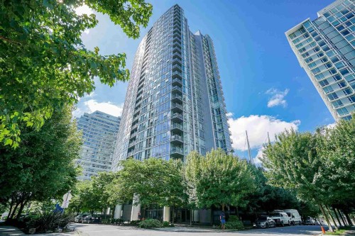 2206-111 Georgia Street W Vancouver, BC V6B 1T8