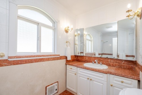 5365 1St Avenue, Delta, BC 