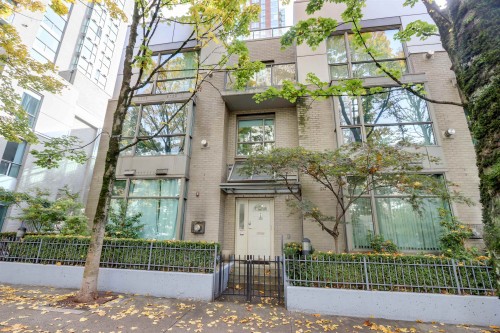 936 Richards Street, Vancouver, BC 