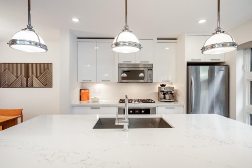 1915 Templeton Drive, Vancouver, BC 