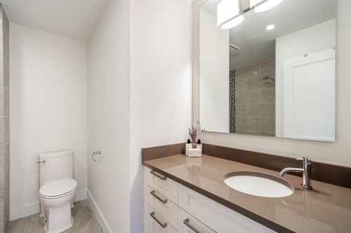 1915 Templeton Drive, Vancouver, BC 