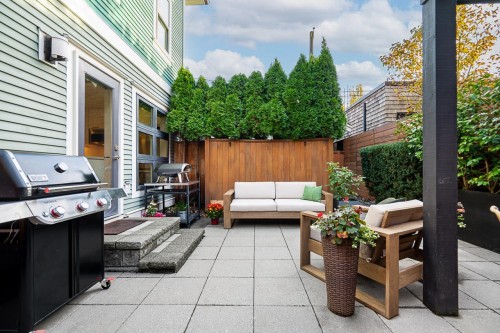 1915 Templeton Drive, Vancouver, BC 