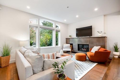 1915 Templeton Drive, Vancouver, BC 