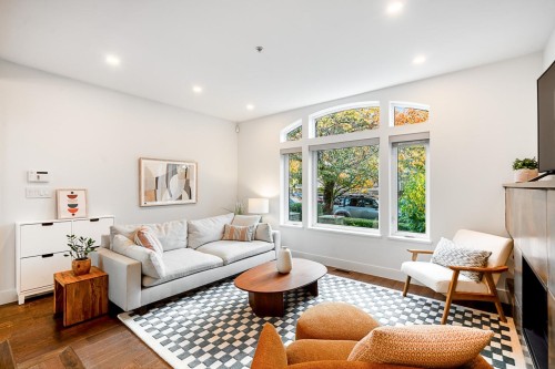 1915 Templeton Drive, Vancouver, BC 