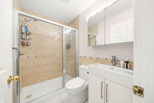 5657 Kerr Street, Vancouver, BC 