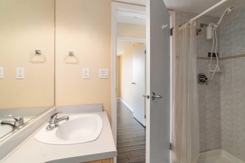 1002-2121 38Th Avenue W, Vancouver, BC 