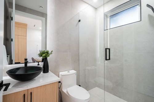 2331 49Th Avenue E, Vancouver, BC 