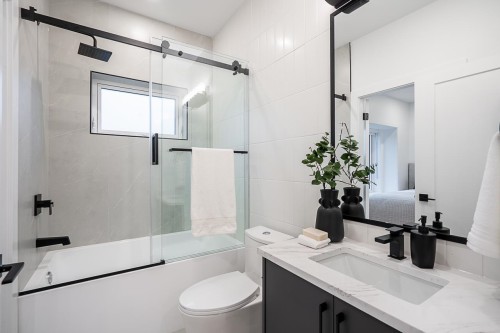 2331 49Th Avenue E, Vancouver, BC 