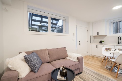 2331 49Th Avenue E, Vancouver, BC 