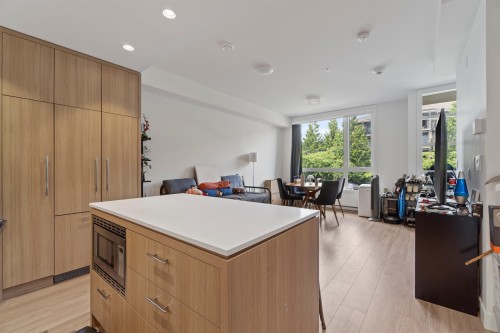 114-6085 Irmin Street, Burnaby, BC 