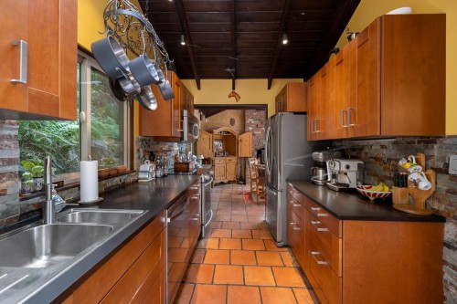 315 Bayview Road, Lions Bay, BC 