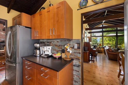 315 Bayview Road, Lions Bay, BC 