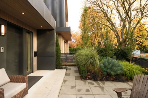 2939 15Th Avenue W, Vancouver, BC 