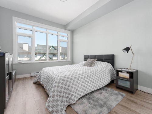 301-3971 Hastings Street, Burnaby, BC 