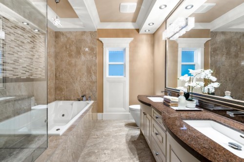 6331 Bellflower Drive, Richmond, BC 