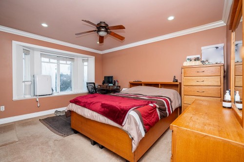 528 Sixteen Street, New Westminster, BC 