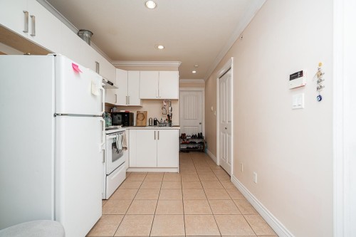 528 Sixteen Street, New Westminster, BC 