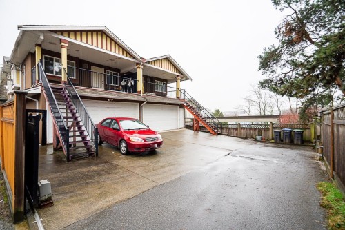 528 Sixteen Street, New Westminster, BC 