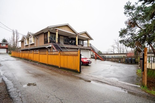 528 Sixteen Street, New Westminster, BC 