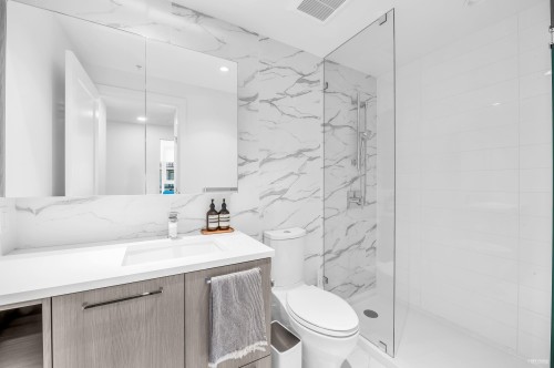 1301-8160 Mcmyn Way, Richmond, BC 