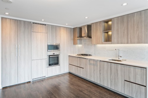 2410-4720 Lougheed Highway, Burnaby, BC 