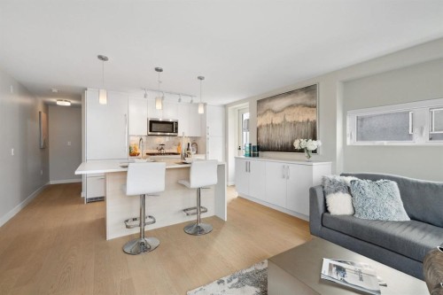 2512 Fraser Street, Vancouver, BC 