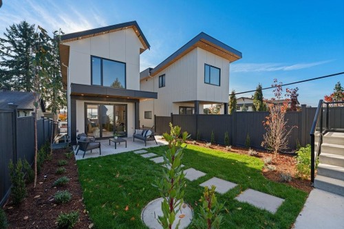 504 5Th Street E, North Vancouver, BC 