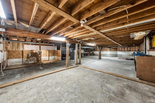 12150 Chestnut Crescent, Pitt Meadows, BC 