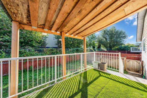 12150 Chestnut Crescent, Pitt Meadows, BC 