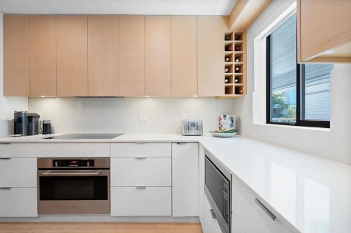 301-1350 Comox Street, Vancouver, BC 