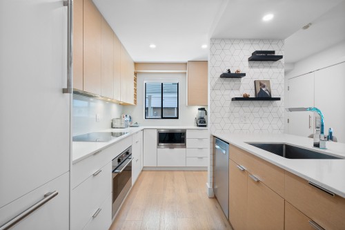 301-1350 Comox Street, Vancouver, BC 