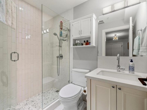 100-656 13Th Avenue W, Vancouver, BC 