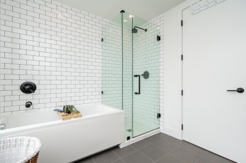 1-83 Moody Street, Port Moody, BC 