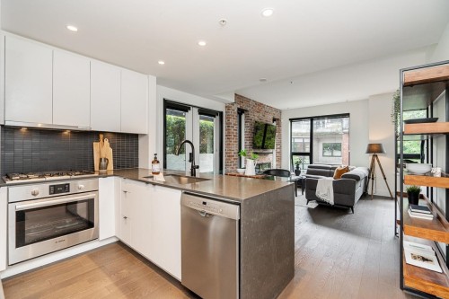 1-83 Moody Street, Port Moody, BC 