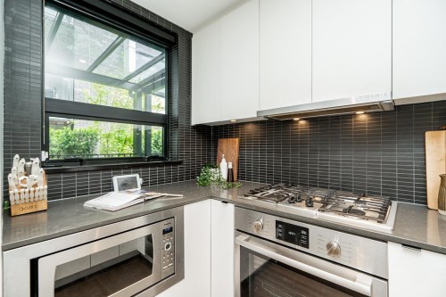 1-83 Moody Street, Port Moody, BC 