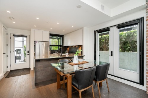 1-83 Moody Street, Port Moody, BC 